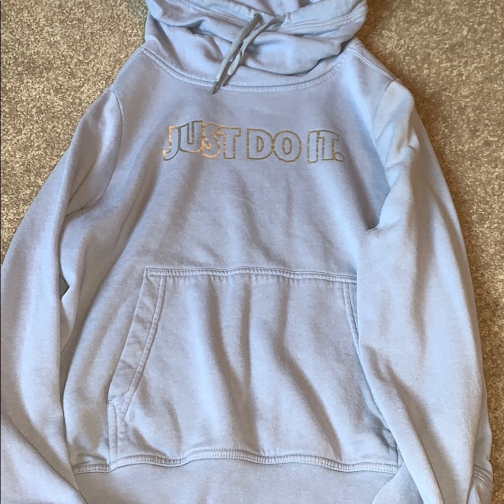 nike sweatshirt